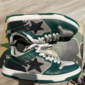 BAPE Kids' Green and Gray Star Sneakers
